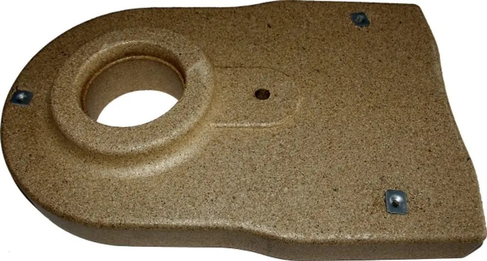 Isolierstein aus einem sandfarbenen Material mit kreisförmiger Aussparung, geeignet für die Verwendung in Heizkesseln, hergestellt von Wolf.